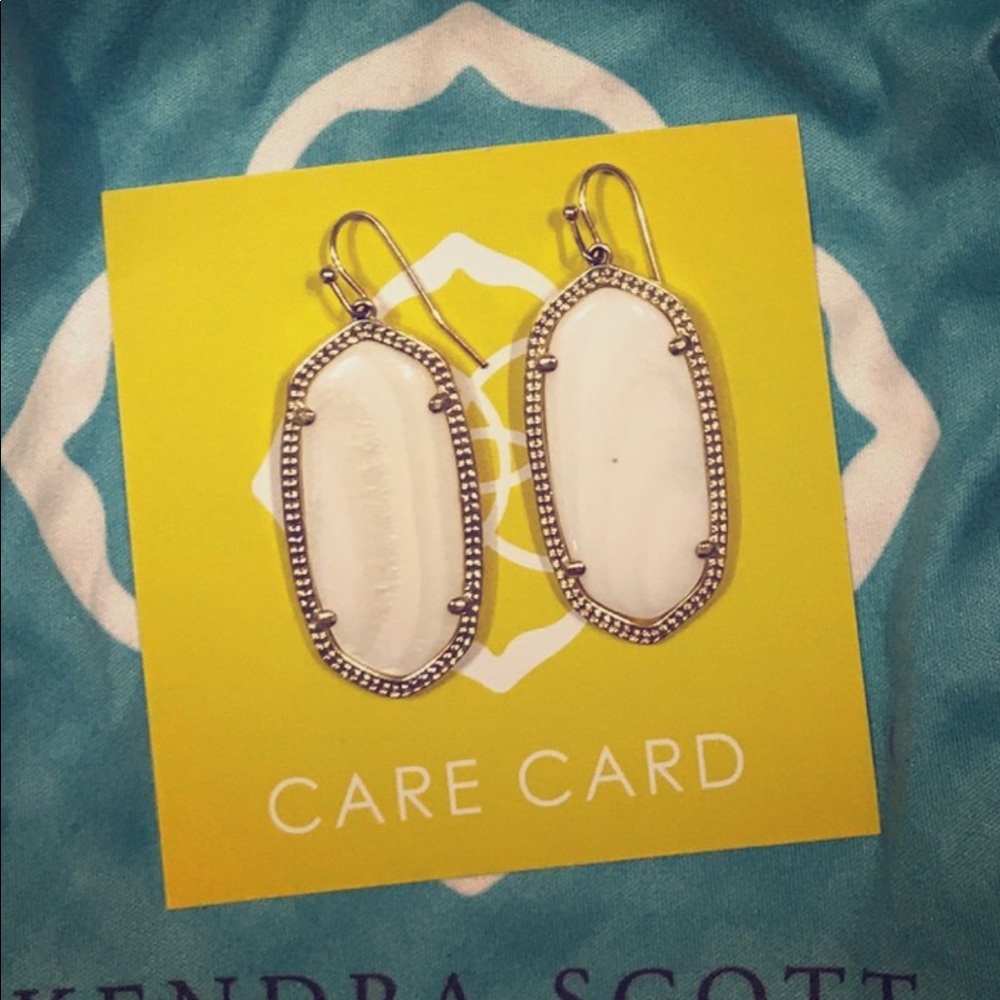 ISO ONE GOLD & WHITE DANI EARRING